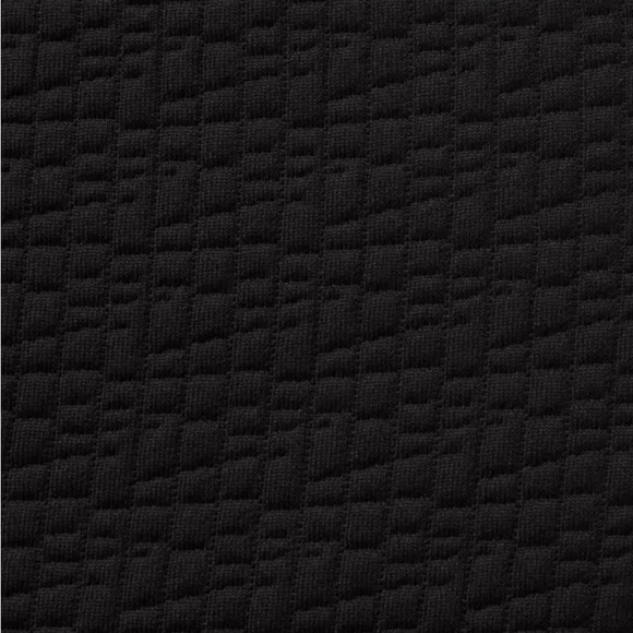 Lululemon Textured High-Rise Flared Track Pant 32", Black, Size 2 - NWT - Picture 6 of 7